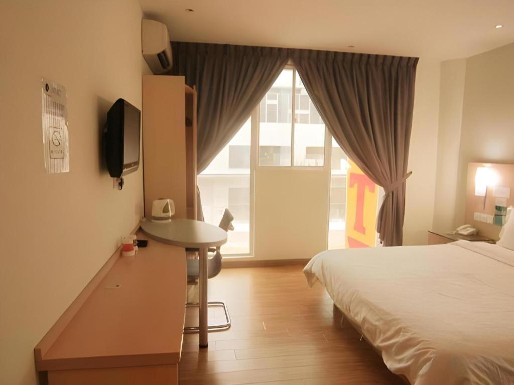 Hotel City Comfort Inn Puchong Exterior foto